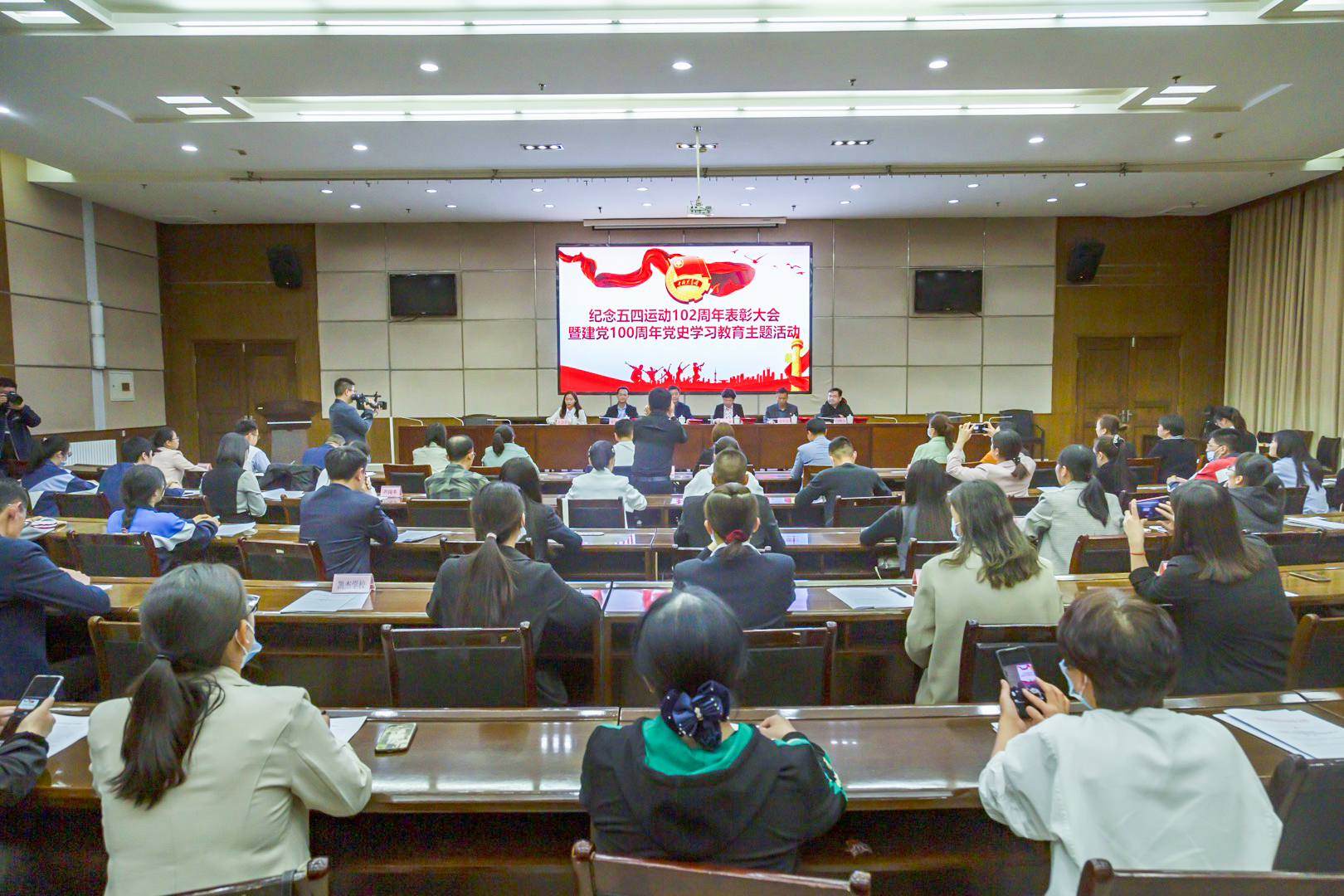 河南ag九游会j9集团 | 共青团工作再获多项荣誉!