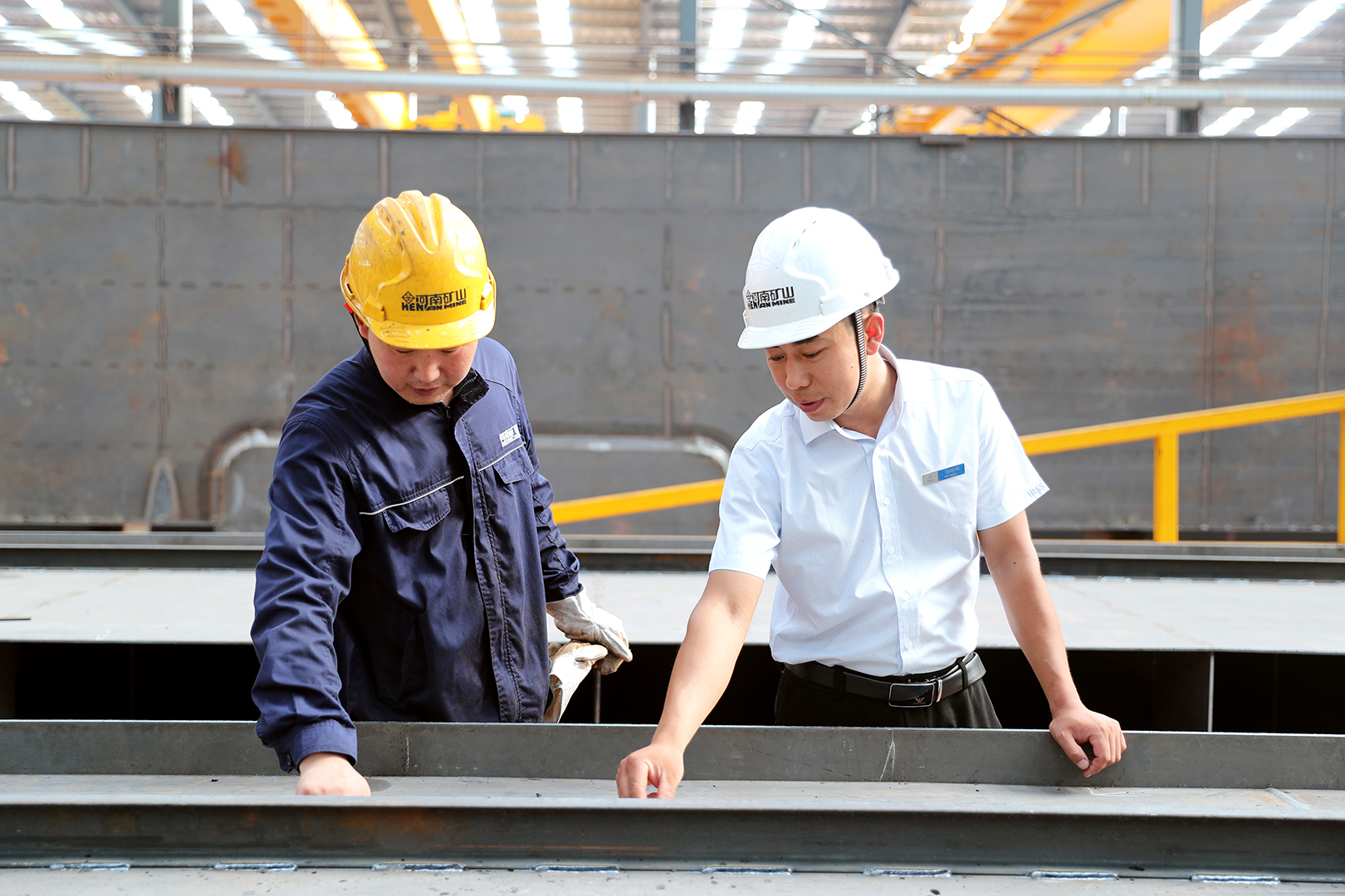 致敬榜样|河南ag九游会j9集团努力做精品的好班长马培钦