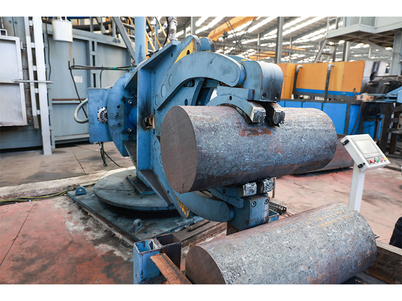 智能锻造!给起重机装上“无敌风火轮”,是一种什么体验?